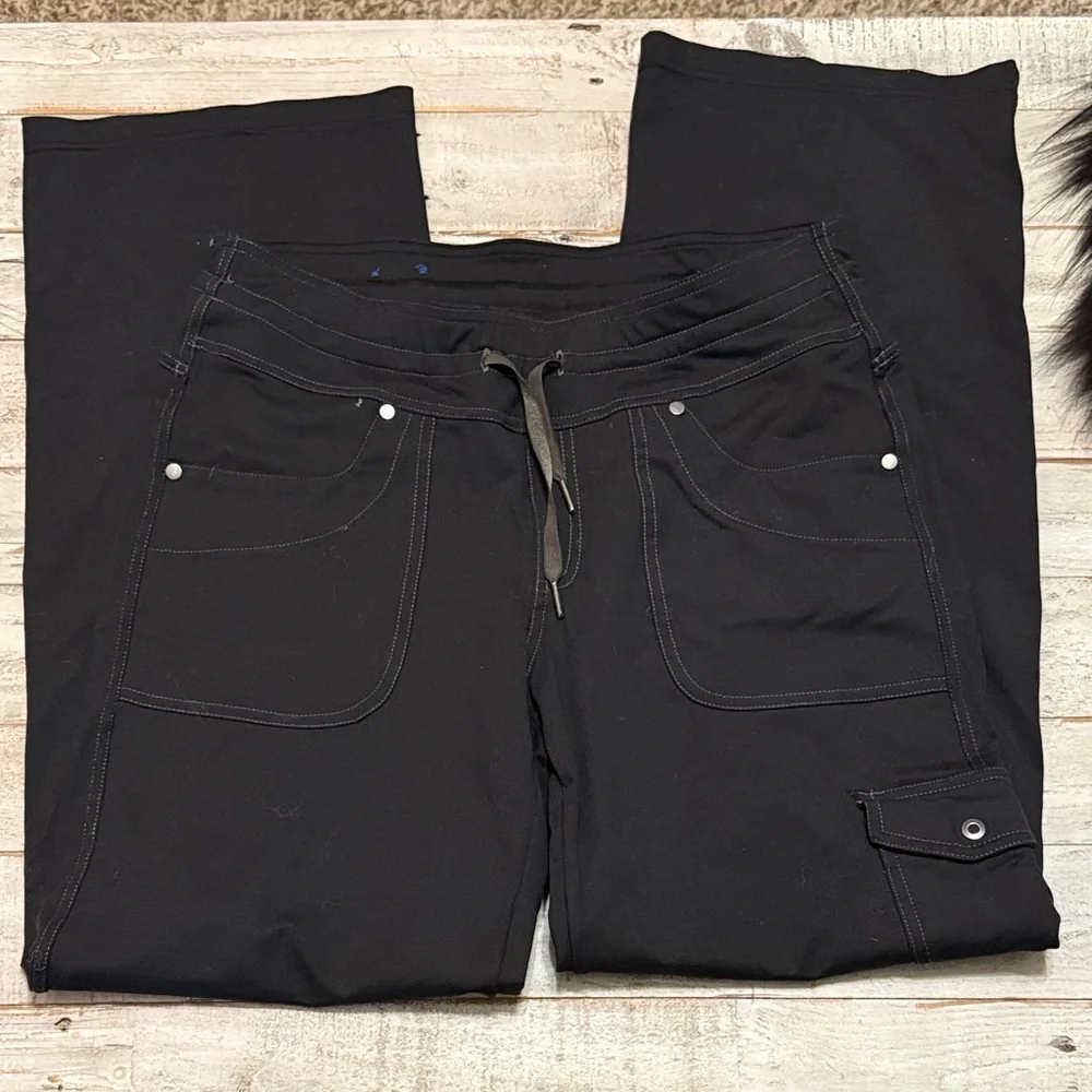 Kuhl Black Straight-Leg Cargo Pants with Drawstring Waist - Picture 4 of 4